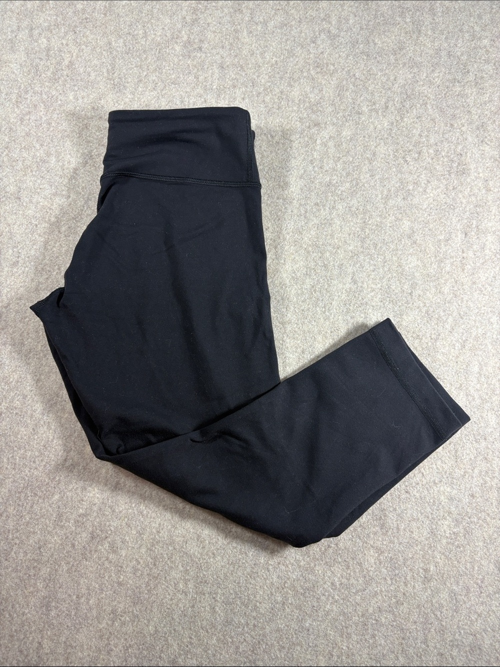 Lululemon Women’s Legacy Wunder Under Crop Leggings Black Luon Size 4 EUC